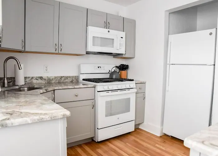 Large 2 Bedroom Great Location Close To Everything