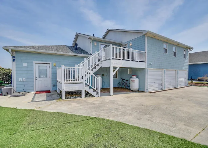 Bright Kitty Hawk Home W/ Hot Tub, Walk To Beach!