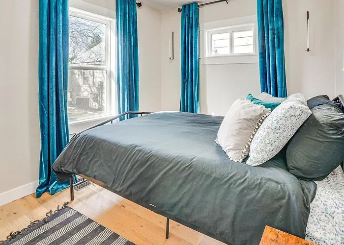 Pet-Friendly Watertown Home ~ 1 Mi To Downtown!
