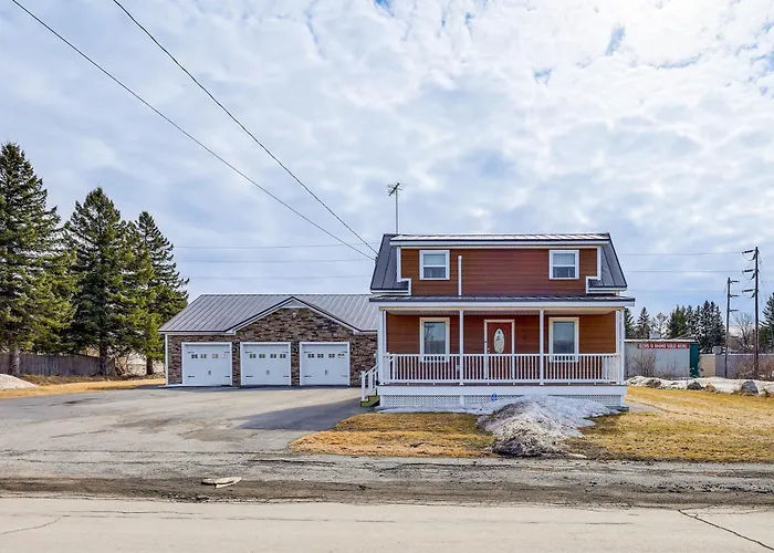Spacious Presque Isle Home: Walk To Downtown!