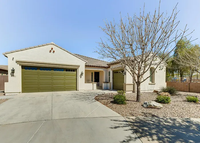 Home W/ Hot Tub & Outdoor Space In Queen Creek!