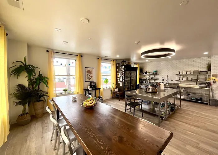 Monterey Hostel