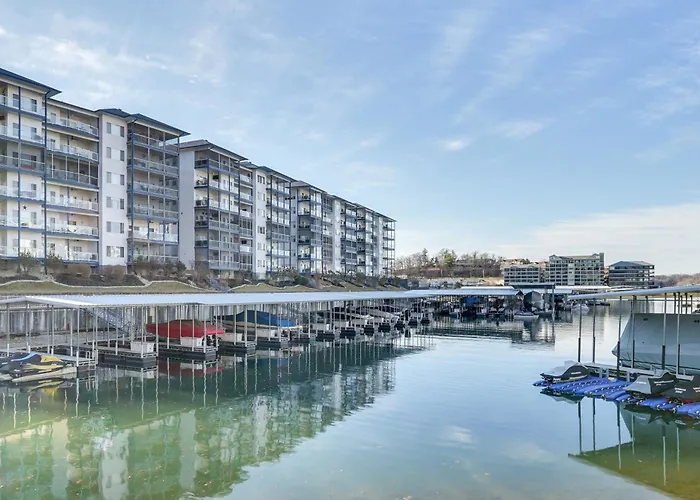 Lake Ozark Condo W/ Water Views & Pool Access!