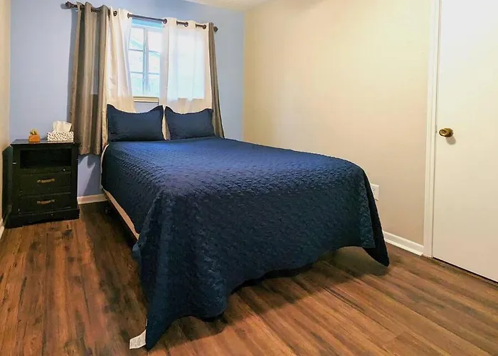 Quiet, Spacious, Pet-Friendly