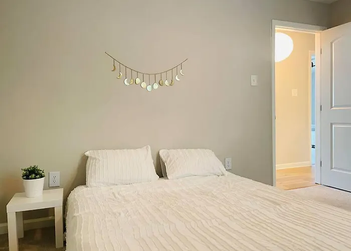 Centrally Located House In High-End Neighborhood