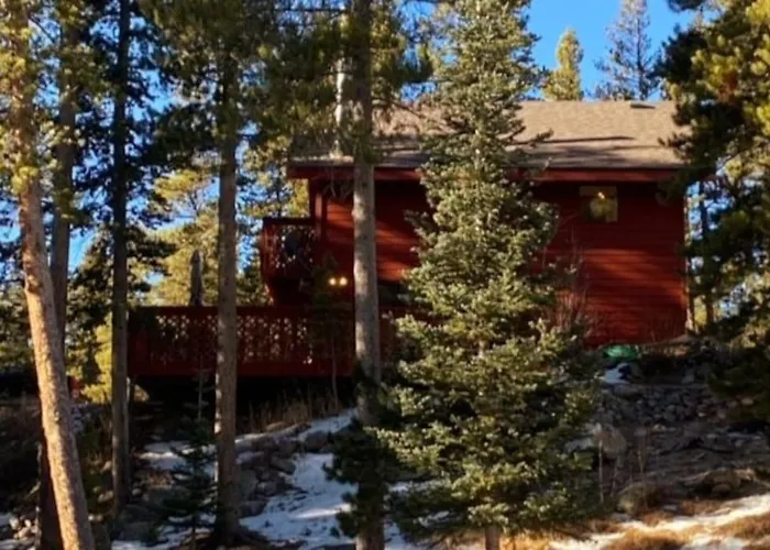 Shady Pines- Cozy Mountain Retreat