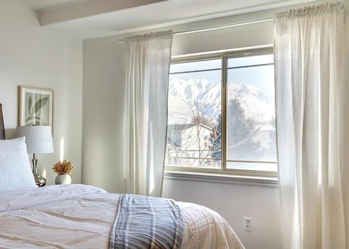 Charming Orem Townhome: 5 Mi To Byu!