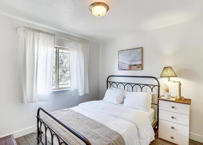 Charming Orem Townhome: 5 Mi To Byu!