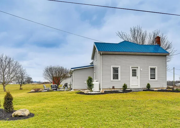 Auburn Finger Lakes Farmhouse W/ Open Views!