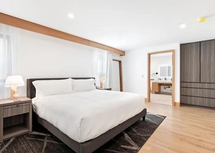 Malibu Sand By Stay Awhile Villas