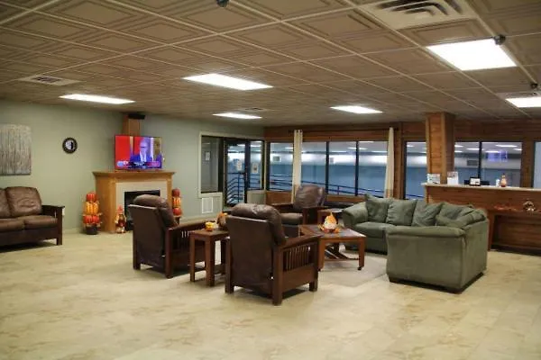 Dells Retreat At Tamarack & Mirror Lake Resort