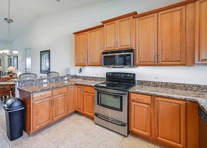 Everglades City Condo W/ Porch: Steps To Water!