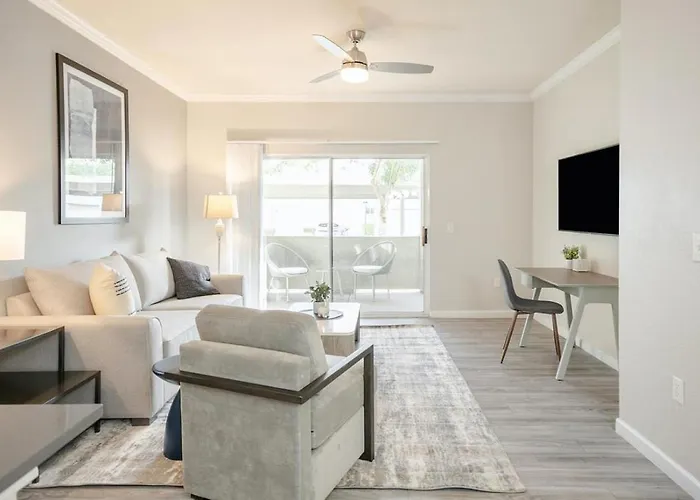 Landing Modern Apartment With Amazing Amenities
