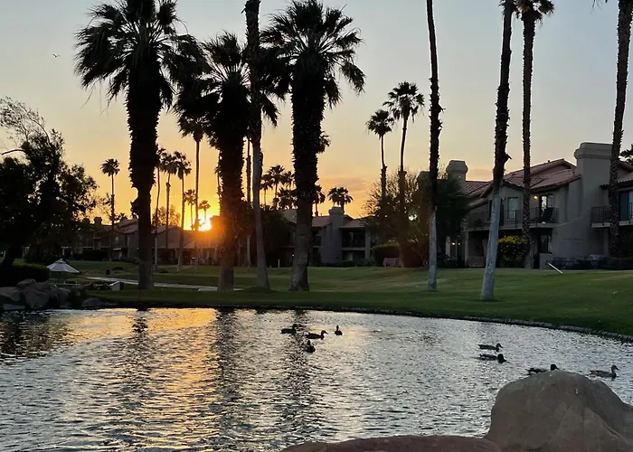 The View! Palm Desert Country Club Villa