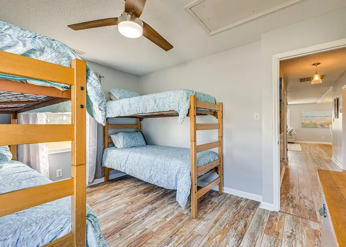 Pet-Friendly Beaufort Home W/ Private Yard