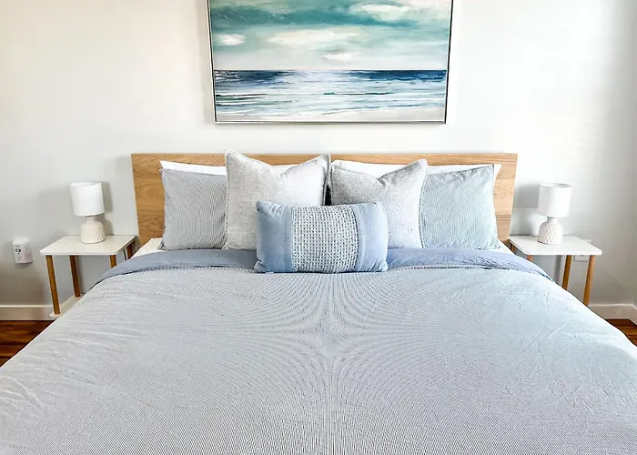 Anchors Away - Relaxing Cottage Minutes From Lake
