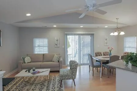 Bartram Dream House II - Bartram Beach Retreat