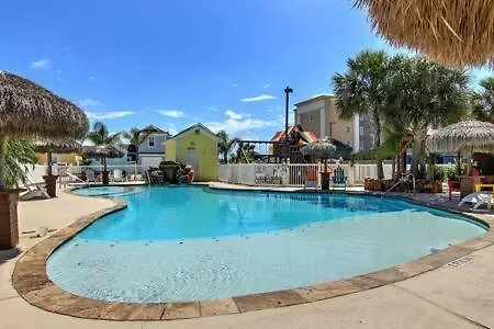 Crane'S Landing At Pirates Bay