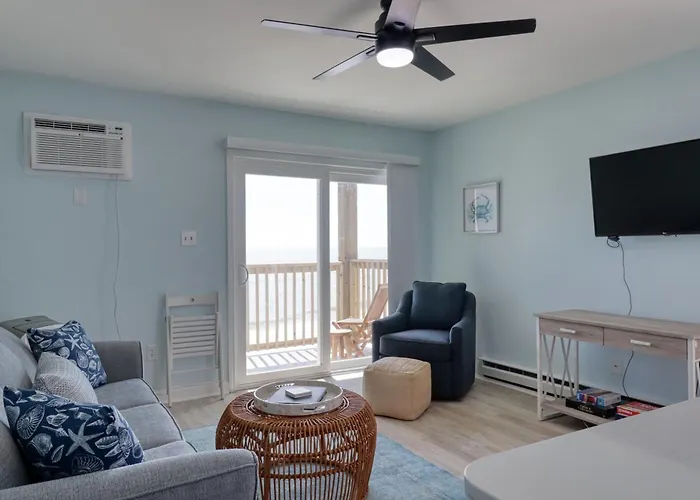 Beachfront, Newly Renovated At Aqua Vista