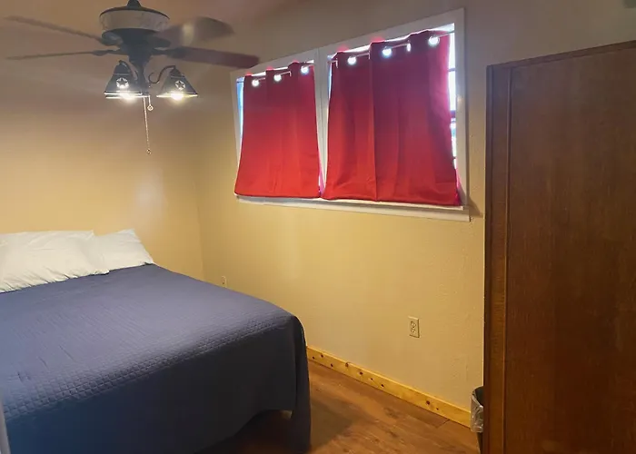 Hi-Line Resort