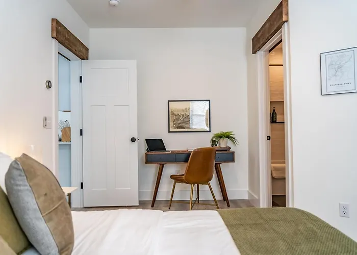 The Shire 255 A - Sage Cottage
