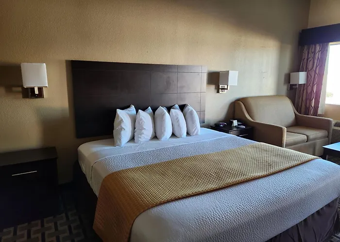 Days Inn By Wyndham Baytown East