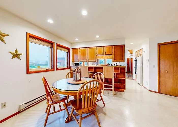 Oceanfront Oasis: Home Overlooking Pebble Beach!