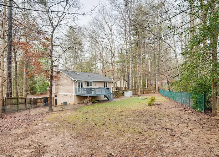 Pet-Friendly Fletcher Home - 13 Mi To Asheville!