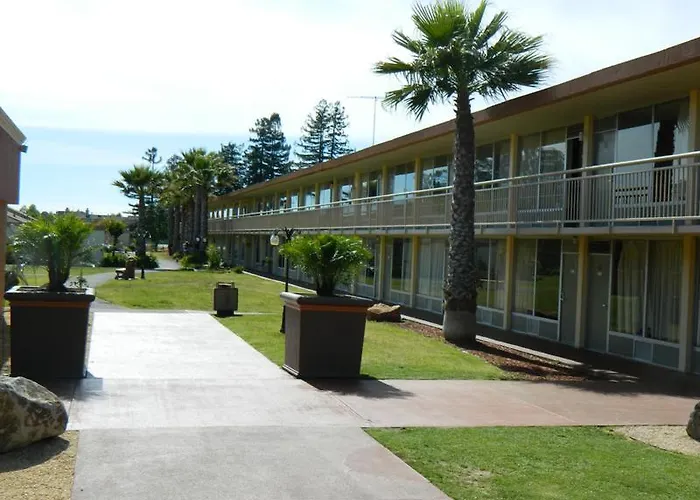 Palms Inn