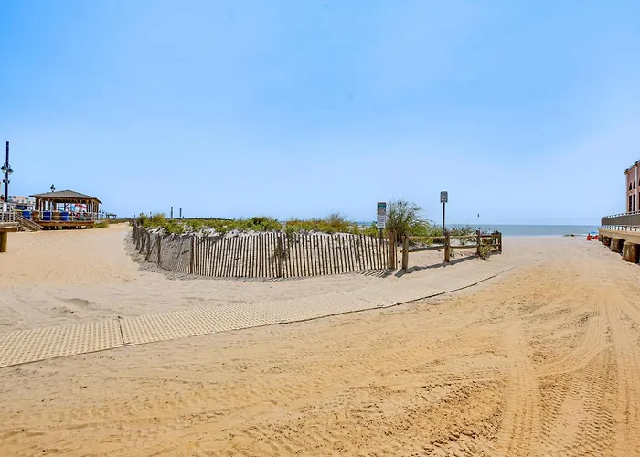 Family-Friendly Ocean City Condo: Walk To Beach!