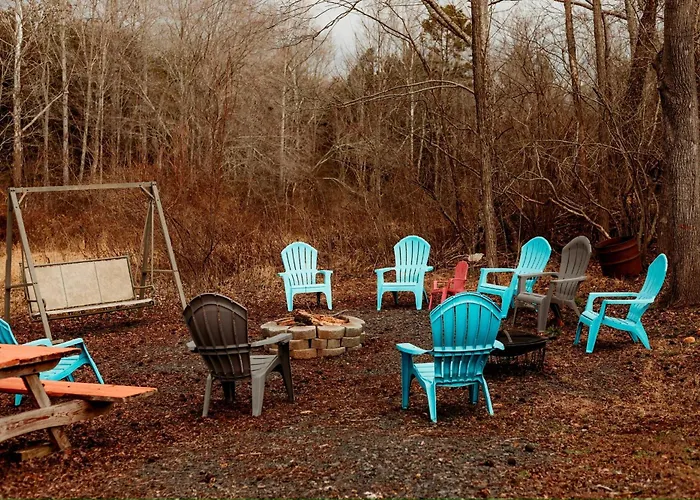 Giggling Creek Cottage - Bedjet! King Sized! Gazebo, 45 Acres, Arcades, And More!