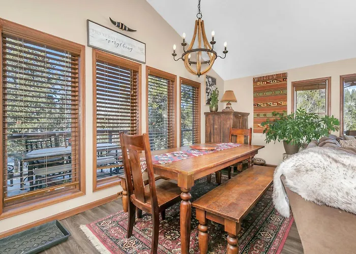 Panoramic View Home With Hot Tub & Game Room
