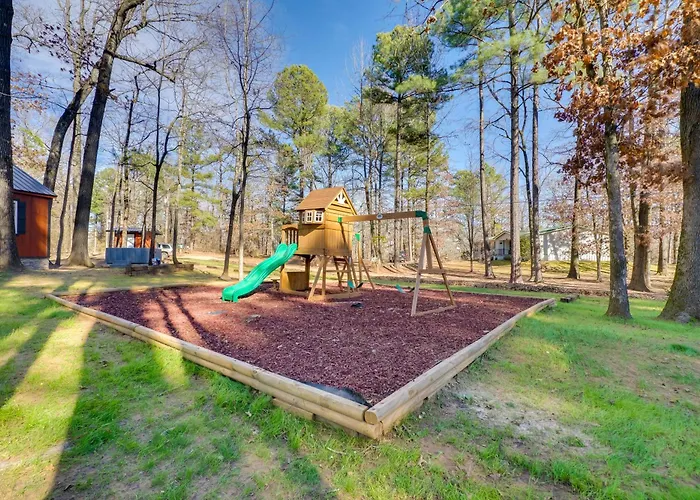 'Sweet Spot' Cabin In Broken Bow W/ Fire Pit!