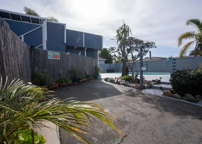 * - The Leucadia Beach Grotto - * An Encinitas Gem