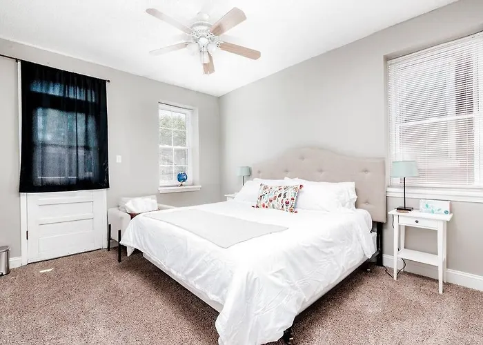 3 King Beds/3Baths Spacious