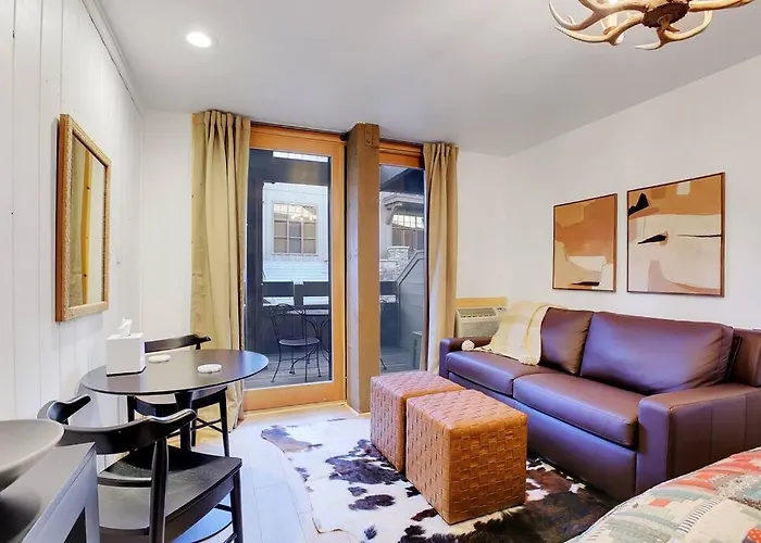 Slope Side Studio In Northstar Village!