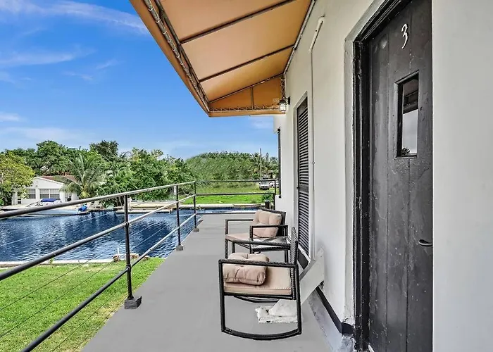 New Year And Holiday Charming Miami Riverfront Stay!
