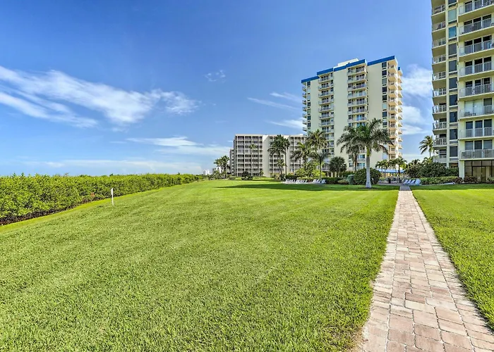 Fort Myers Beach Studio W/ Balcony & Views!