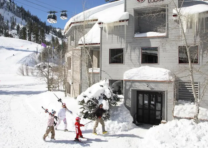 Palisades Tahoe Lodge Rentals Studio #226