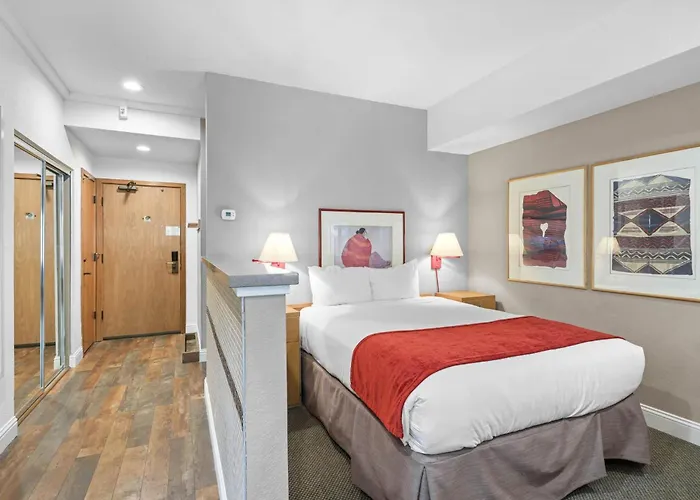Palisades Tahoe Lodge Rentals Studio #226