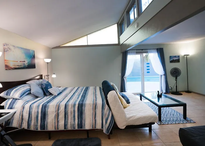 * - The Leucadia Beach Grotto - * An Encinitas Gem
