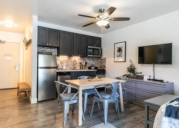 Beautiful Deluxe Studio W/Lake View #245 At Donner Lake Village