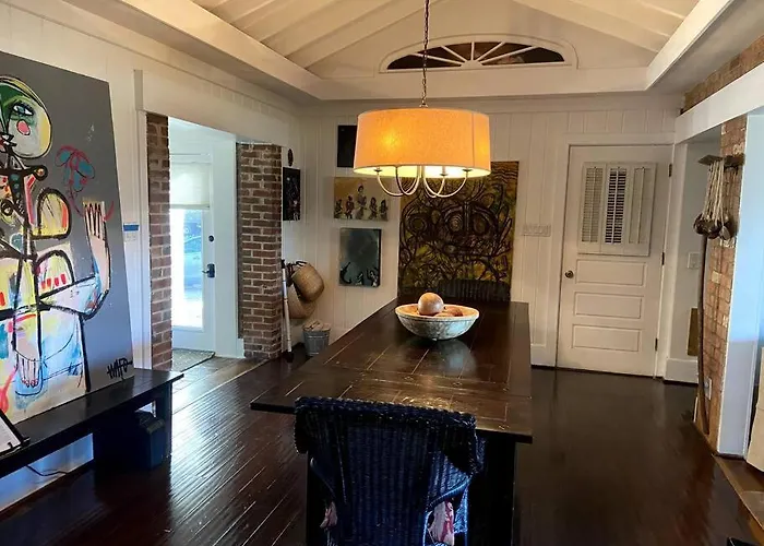 Modern Farmhouse Escape