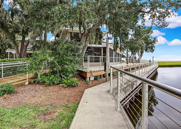 2107 Beach Wood