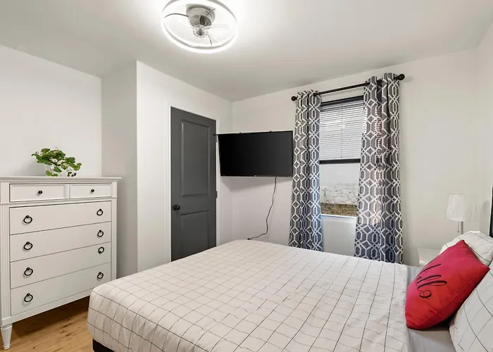New Decatur Bungalow