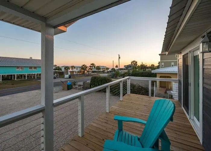 St. George Island Beach House W/ Balcony & Gulf Views