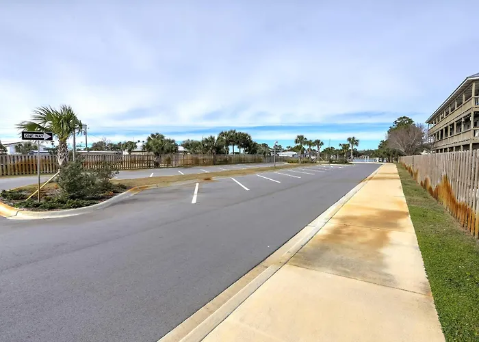 Islandwood Condos Unit 104