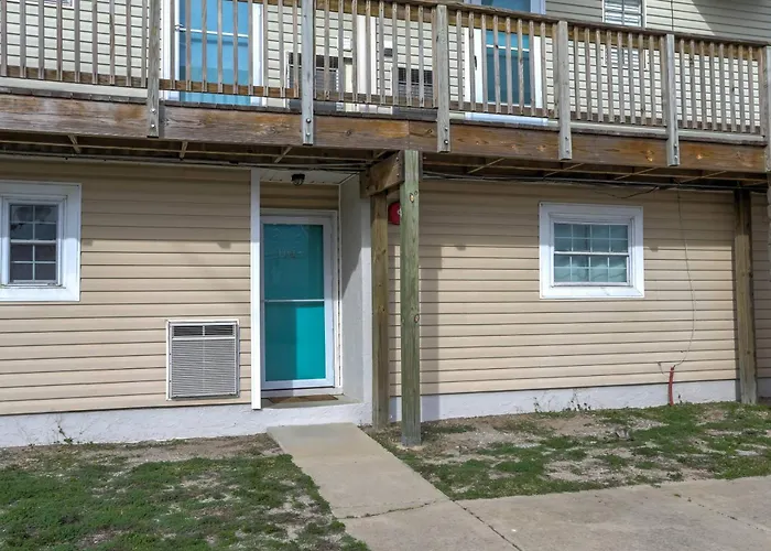 Islandwood Condos Unit 104
