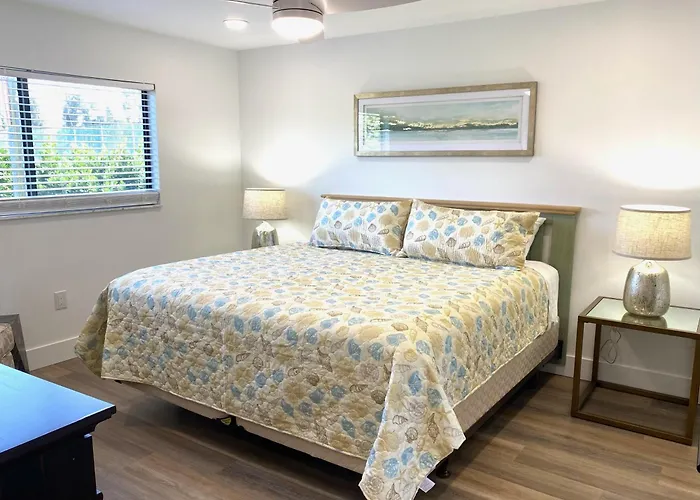 Minutes To Sanibel With Heated Pool, Tennis And Beach Gear