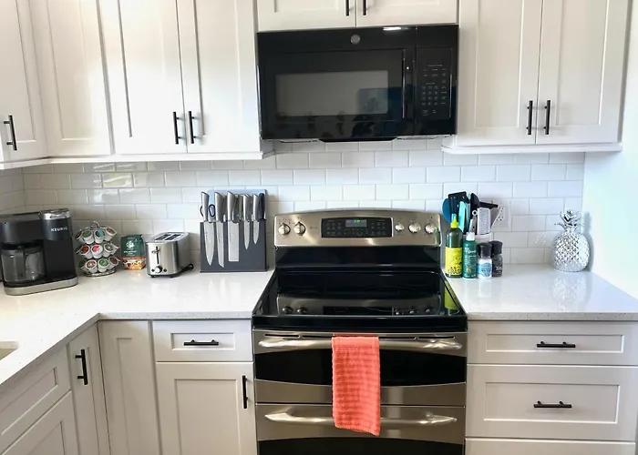Minutes To Sanibel With Heated Pool, Tennis And Beach Gear
